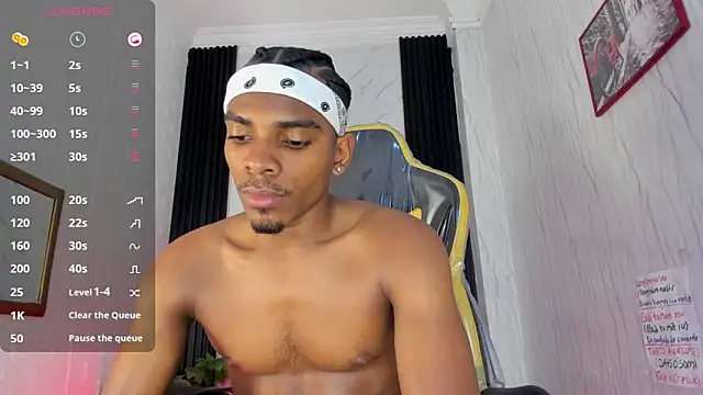 Snapshot of Jack_Muscles69_ chatting on 03/15/25, 09:52 Jack Muscles69 online show from 03/15/25, 09:52