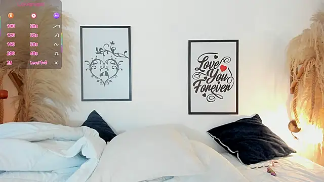 Snapshot of mia_lourence chatting on 11/19/25, 12:49 mia lourence online show from 11/19/25, 12:49