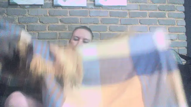 EksJouneMwah online show from 05/17/26, 01:55