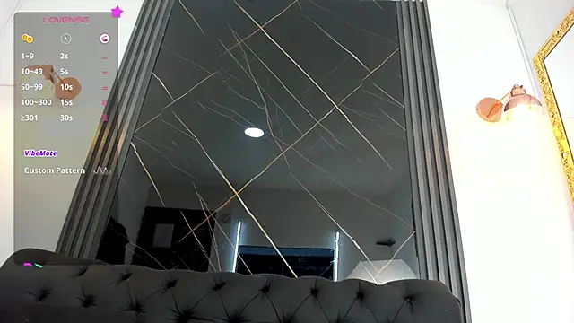 EvaaLovia1 online show from 09/25/25, 02:01