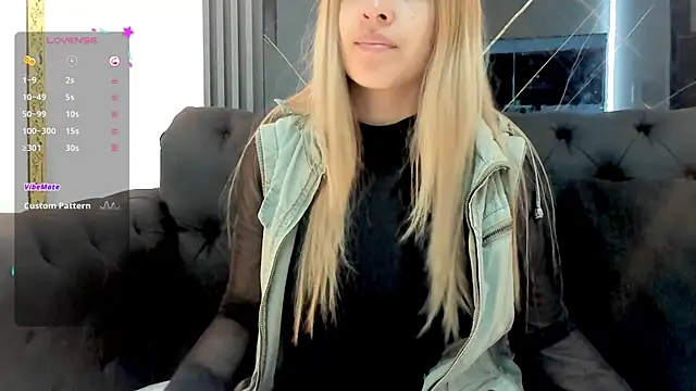 EvaaLovia1 online show from 09/10/25, 01:43