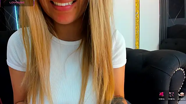 EvaaLovia1 online show from 10/06/25, 01:56