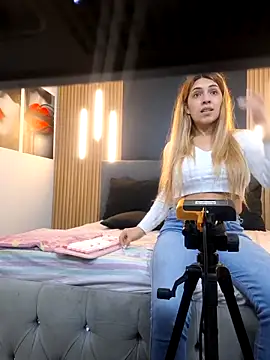 EvaaLovia1 online show from 02/21/26, 01:35