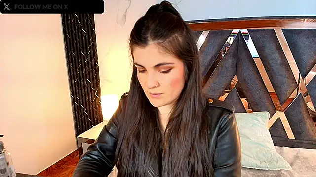 Amara vega online show from 11/25/25, 02:17