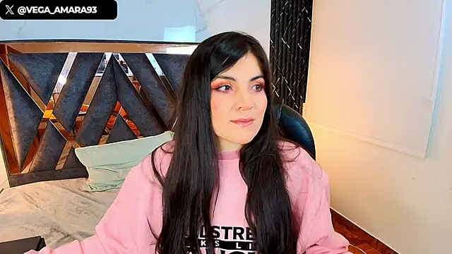 Amara vega online show from 11/22/25, 06:56