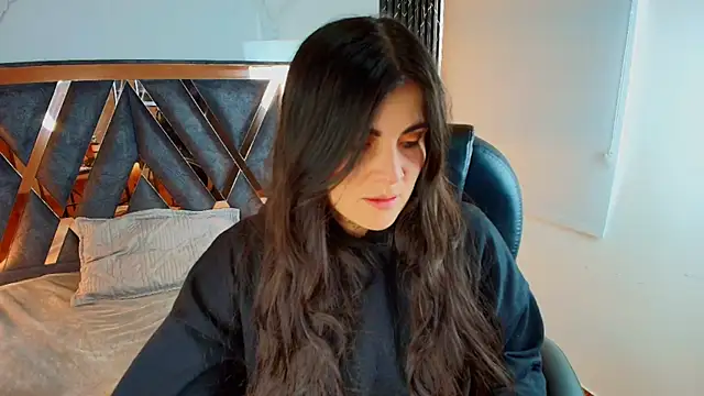 Amara vega online show from 12/02/25, 01:46