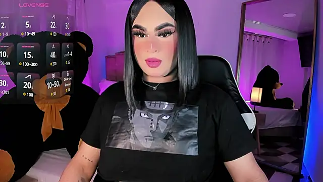 Snapshot of alexia_mattel chatting on 11/20/25, 02:51 alexia mattel online show from 11/20/25, 02:51