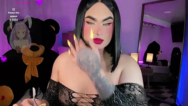 Snapshot of alexia_mattel chatting on 11/08/25, 09:18 alexia mattel online show from 11/08/25, 09:18