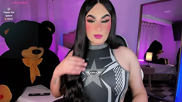 Snapshot of alexia_mattel chatting on 11/22/25, 07:02 alexia mattel online show from 11/22/25, 07:02