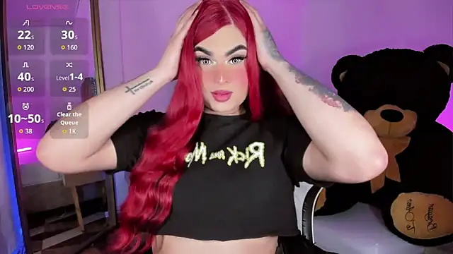 Snapshot of alexia_mattel chatting on 12/14/25, 08:03 alexia mattel online show from 12/14/25, 08:03