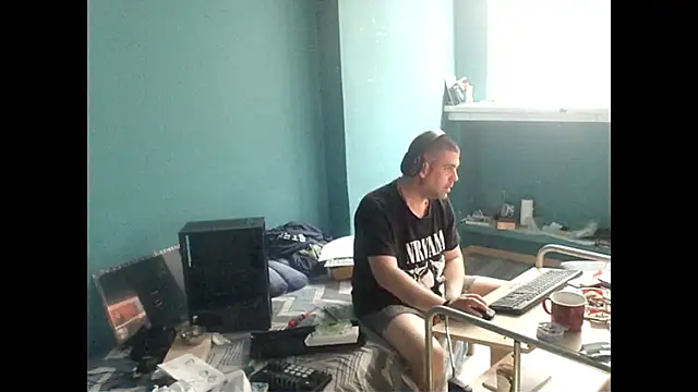 YouWantMe666 online show from 06/18/26, 06:01
