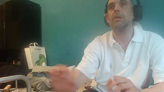 YouWantMe666 online show from 05/20/26, 04:37