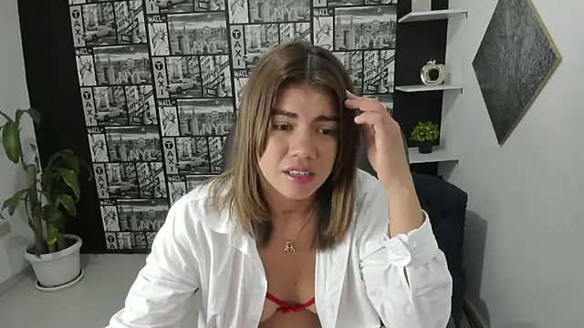 Snapshot of Gissel_Angel chatting on 03/18/25, 07:12 Gissel Angel online show from 03/18/25, 07:12