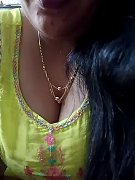 Snapshot of sneha_rose chatting on 03/19/25, 06:35 sneha rose online show from 03/19/25, 06:35