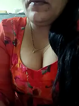 Snapshot of sneha_rose chatting on 01/14/25, 03:53 sneha rose online show from 01/14/25, 03:53