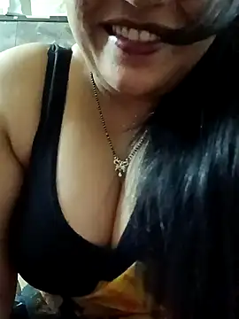 Snapshot of sneha_rose chatting on 01/21/25, 05:09 sneha rose online show from 01/21/25, 05:09
