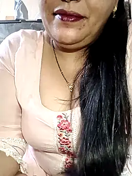 Snapshot of sneha_rose chatting on 01/19/25, 06:00 sneha rose online show from 01/19/25, 06:00