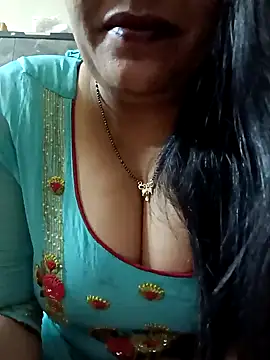 Snapshot of sneha_rose chatting on 01/13/25, 06:16 sneha rose online show from 01/13/25, 06:16