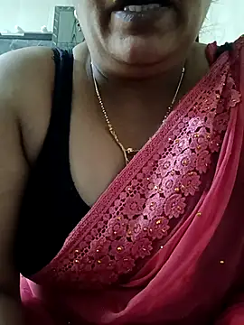 Snapshot of sneha_rose chatting on 02/24/25, 04:38 sneha rose online show from 02/24/25, 04:38