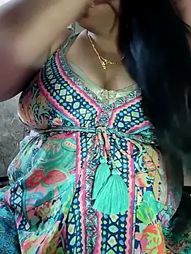 Snapshot of sneha_rose chatting on 09/17/25, 06:04 sneha rose online show from 09/17/25, 06:04