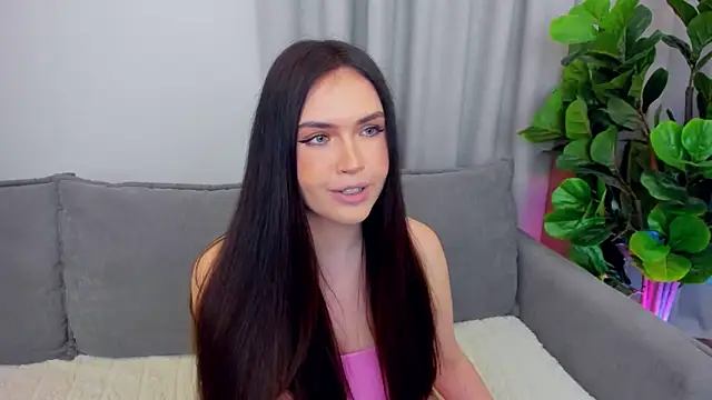 Snapshot of sexyangeloux chatting on 05/24/26, 08:31 sexyangeloux online show from 05/24/26, 08:31