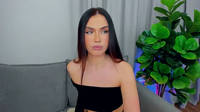 sexyangeloux online show from 10/28/25, 10:20