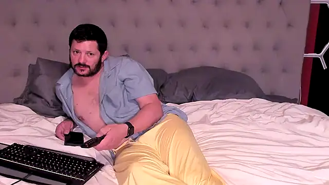 boytoyfrindles online show from 06/03/26, 07:51