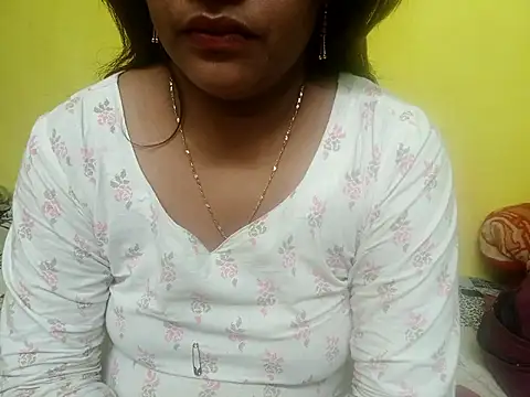 Snapshot of Sexyranibhabhi chatting on 11/11/25, 02:45 Sexyranibhabhi online show from 11/11/25, 02:45