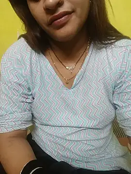 Snapshot of Sexyranibhabhi chatting on 05/19/26, 02:46 Sexyranibhabhi online show from 05/19/26, 02:46