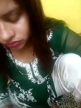 Snapshot of Sexyranibhabhi chatting on 04/18/26, 02:30 Sexyranibhabhi online show from 04/18/26, 02:30