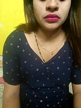 Snapshot of Sexyranibhabhi chatting on 04/17/26, 02:20 Sexyranibhabhi online show from 04/17/26, 02:20
