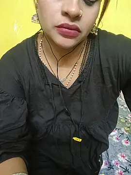 Snapshot of Sexyranibhabhi chatting on 06/06/26, 02:00 Sexyranibhabhi online show from 06/06/26, 02:00