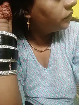 Snapshot of Sexyranibhabhi chatting on 05/19/26, 02:40 Sexyranibhabhi online show from 05/19/26, 02:40
