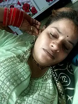 Snapshot of Sexyranibhabhi chatting on 04/23/26, 01:46 Sexyranibhabhi online show from 04/23/26, 01:46