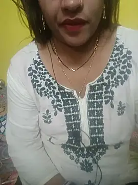 Snapshot of Sexyranibhabhi chatting on 07/13/26, 04:17 Sexyranibhabhi online show from 07/13/26, 04:17