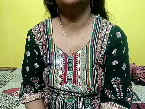 Snapshot of Sexyranibhabhi chatting on 11/26/25, 03:06 Sexyranibhabhi online show from 11/26/25, 03:06