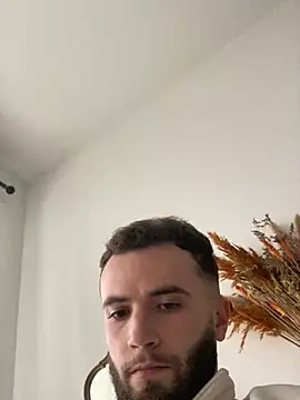 Snapshot of pedrolitoo1203 chatting on 02/20/26, 04:31 pedrolitoo1203 online show from 02/20/26, 04:31