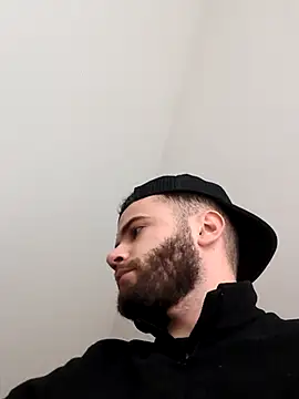 Snapshot of pedrolitoo1203 chatting on 03/01/26, 12:38 pedrolitoo1203 online show from 03/01/26, 12:38