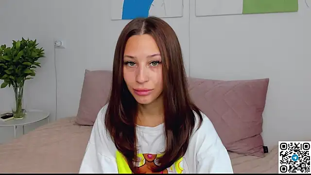 Snapshot of SelenaRousey chatting on 05/13/26, 05:36 SelenaRousey online show from 05/13/26, 05:36