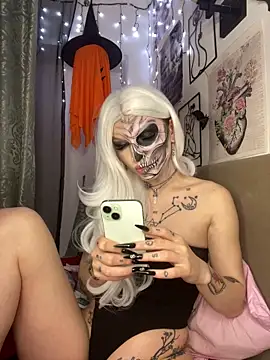 MoonAgnes online show from 02/24/26, 06:42