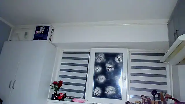 MoonAgnes online show from 01/05/26, 05:27