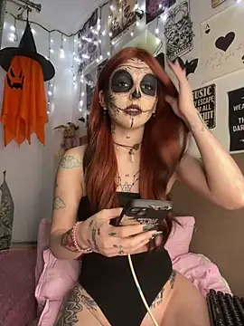 MoonAgnes online show from 05/05/26, 03:04