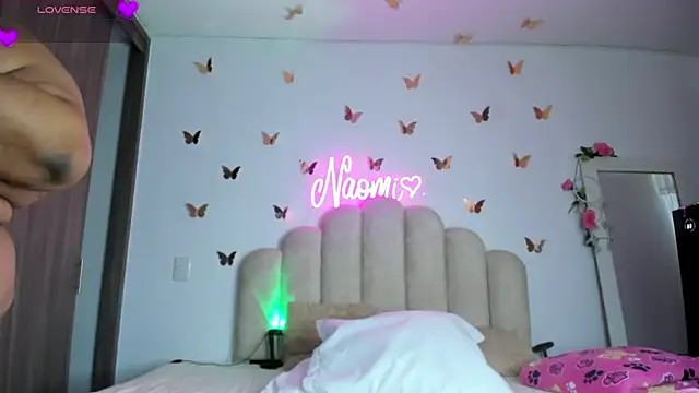 NaomiAsha online show from 11/30/25, 07:14