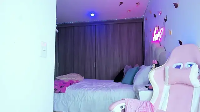 NaomiAsha online show from 01/08/26, 11:22