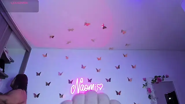 NaomiAsha online show from 11/12/25, 11:08