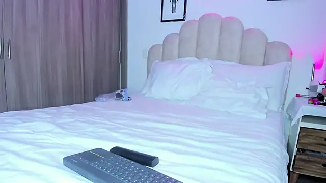 NaomiAsha online show from 03/13/26, 08:25