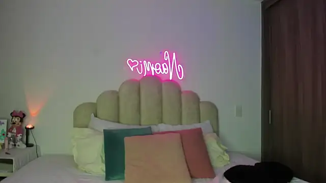 NaomiAsha online show from 02/20/26, 08:22