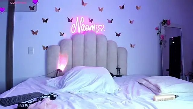 NaomiAsha online show from 11/25/25, 11:16