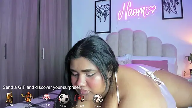 Snapshot of NaomiAsha chatting on 06/13/26, 12:47 NaomiAsha online show from 06/13/26, 12:47