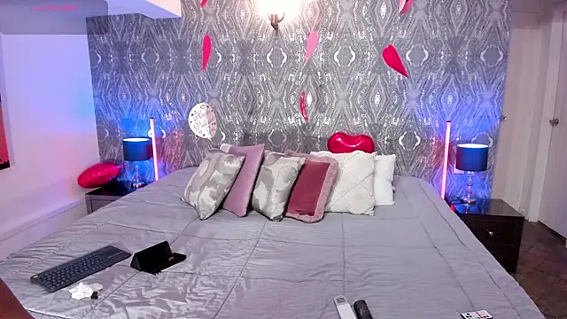 NaomiAsha online show from 02/17/26, 03:37